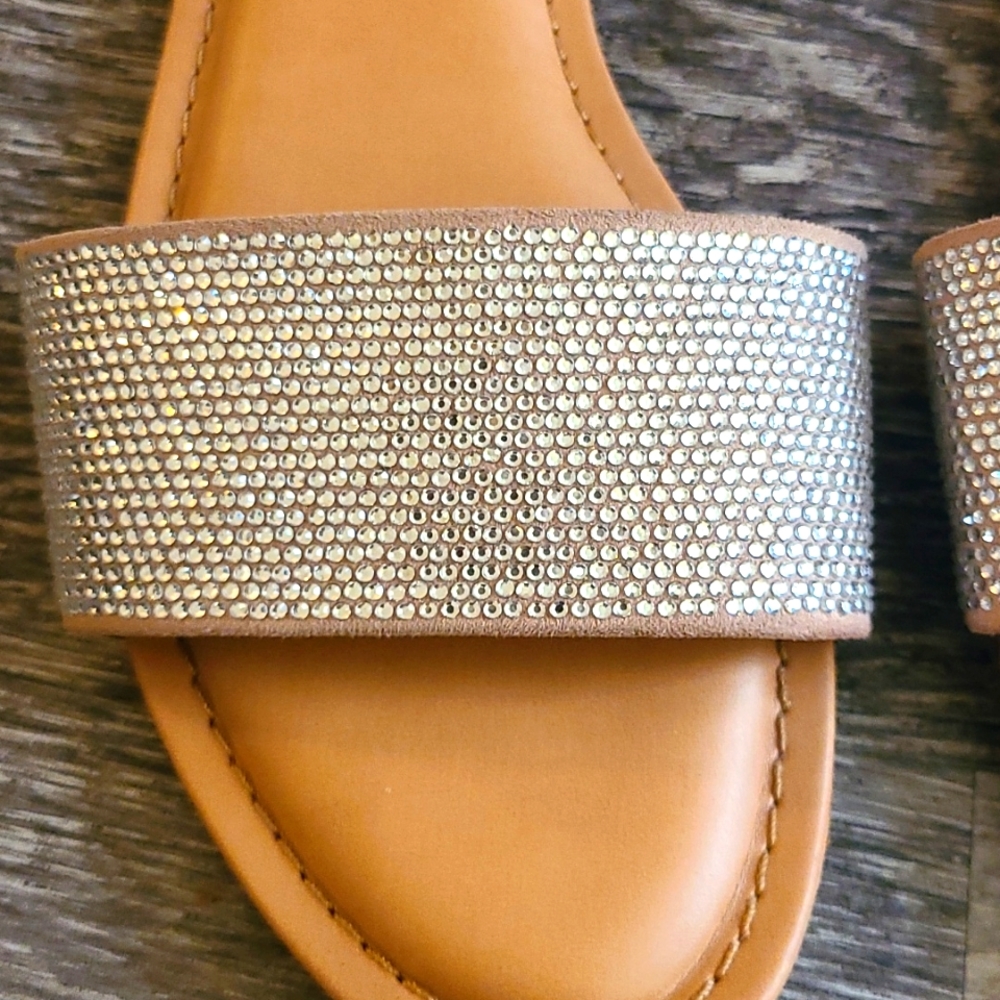 Time and Tru women sandals - Picture 2 of 4